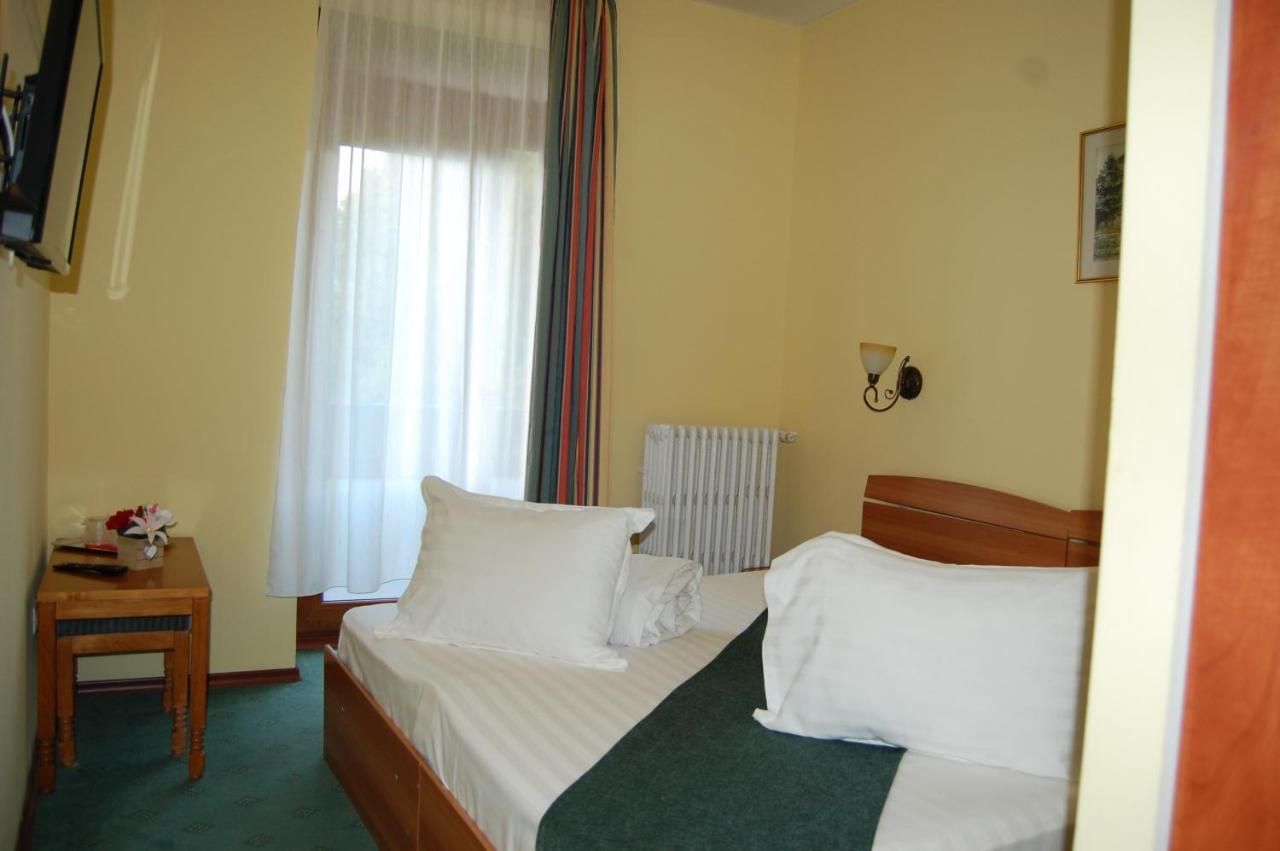 Hotel Bucegi Portile Regatului Paraul Rece Exteriér fotografie