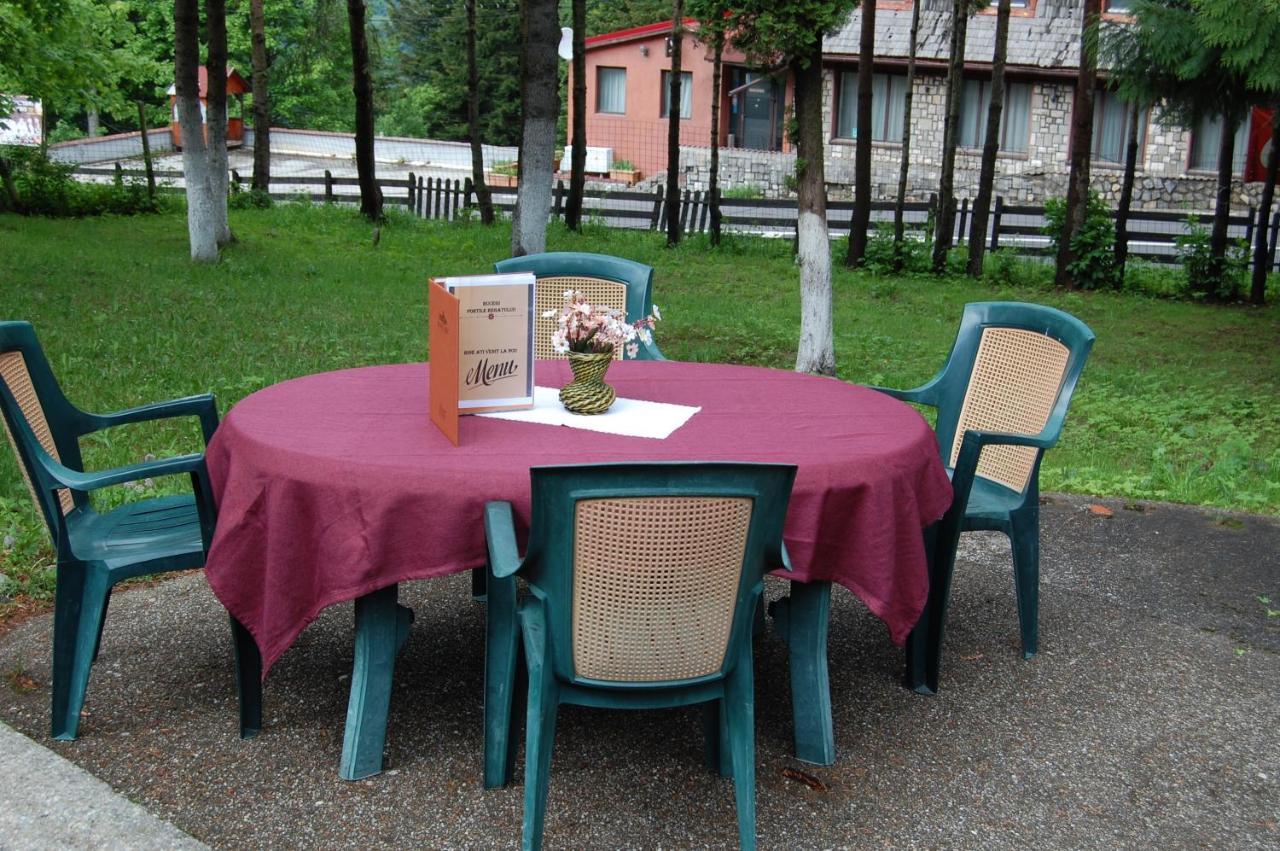 Hotel Bucegi Portile Regatului Paraul Rece Exteriér fotografie